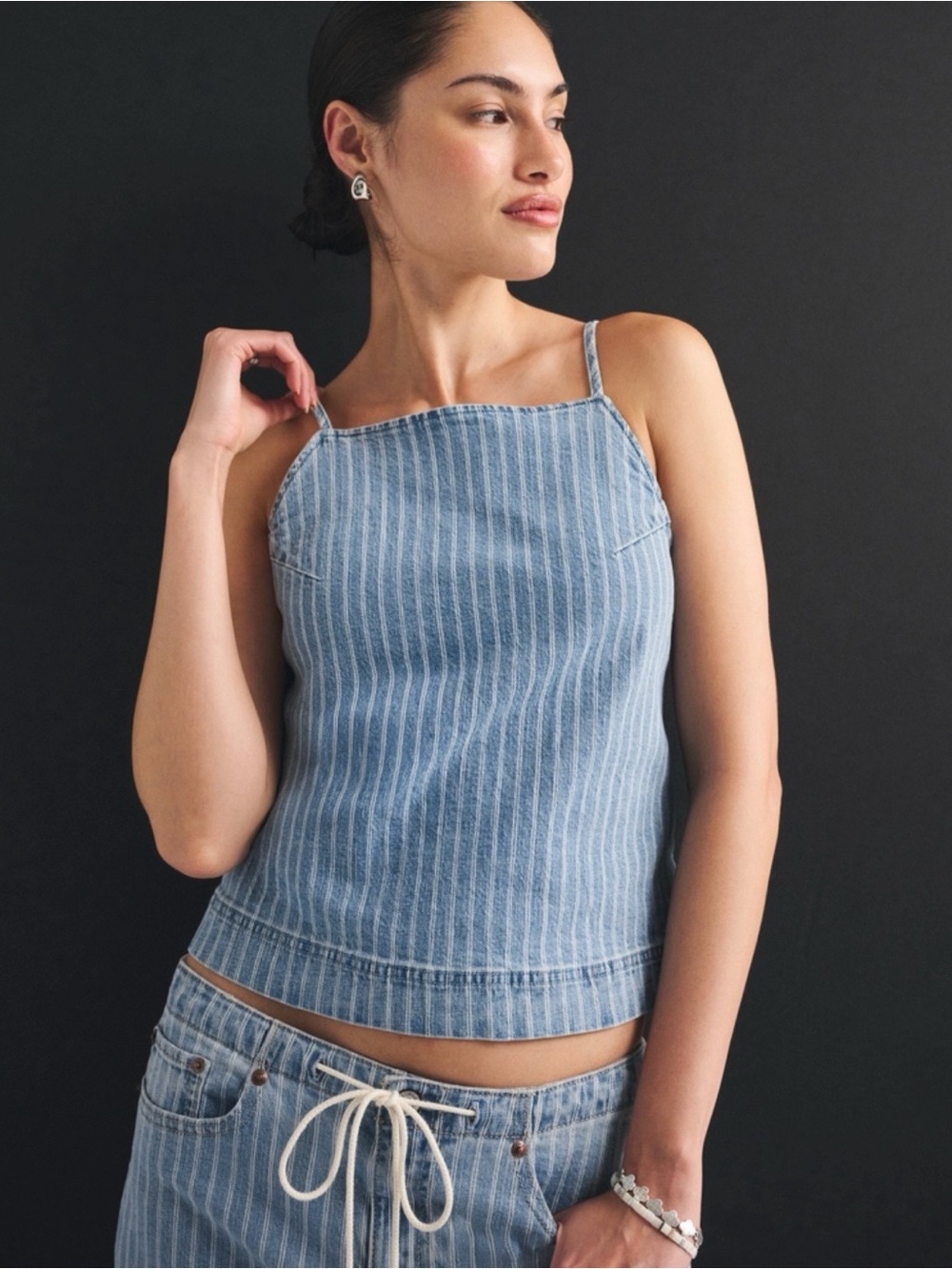 Abercrombie Bra Free Linen Blend Tie Back Cami - Picture 3 of 5